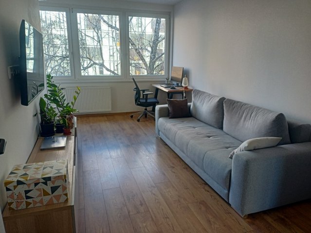 Kiadó téglalakás, albérlet, I. kerületben, Csalogány utcában