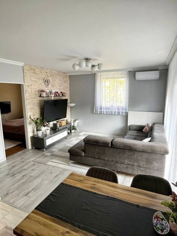 Eladó téglalakás, Nyíregyházán 74.99 M Ft, 3 szobás