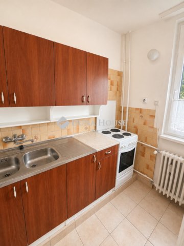 Eladó téglalakás, Veszprémben 44.9 M Ft, 1 szobás