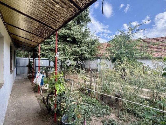 Eladó családi ház, Békéscsabán 22.9 M Ft, 2 szobás
