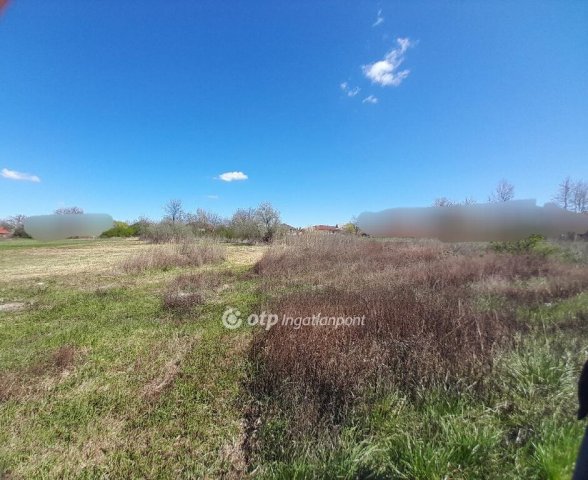 Eladó telek, Tatán 103 M Ft / költözzbe.hu