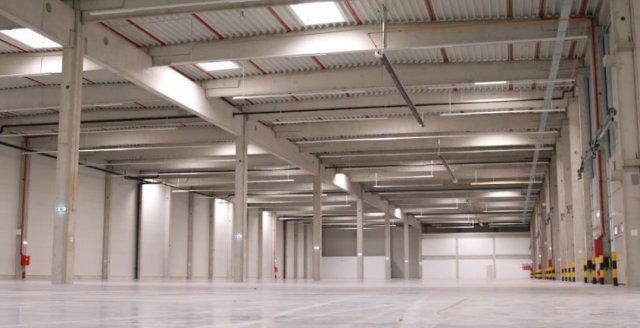 Kiadó ipari ingatlan, Budapesten, XV. kerületben 4558 E Ft / hó