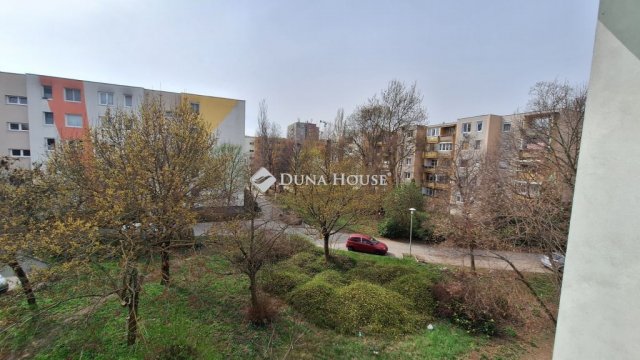 Eladó panellakás, Budapesten, III. kerületben, Királyok útján