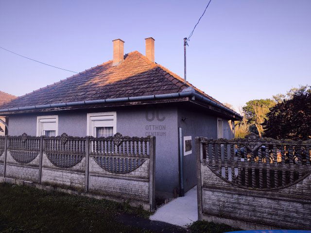 Eladó családi ház, Pölöskén 46.5 M Ft, 3 szobás