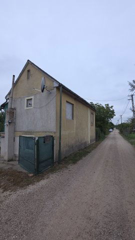 Eladó családi ház, Szabadbattyánban 32.9 M Ft, 4 szobás