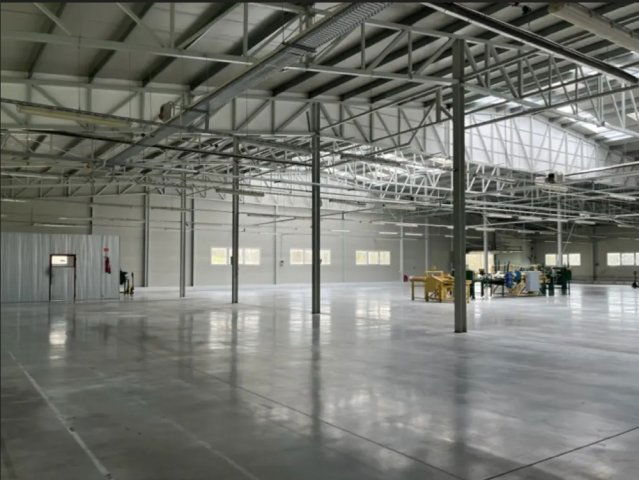 Eladó ipari ingatlan, Baktalórántházán 647.7 M Ft