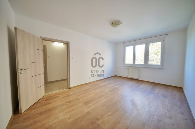 Eladó panellakás, Budaörsön 62.9 M Ft, 2 szobás