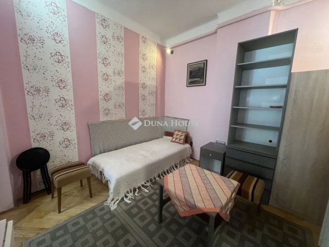 Eladó családi ház, Szegeden 125 M Ft, 4 szobás