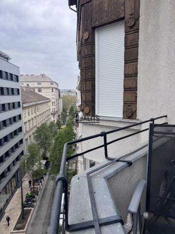 Kiadó téglalakás, albérlet, Budapesten, V. kerületben, 4 szobás
