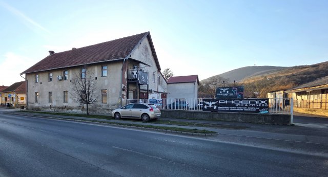 Eladó ipari ingatlan, Tokajban 125 M Ft, 1 szobás