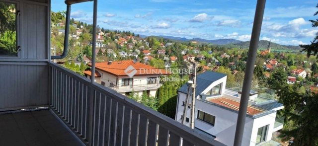 Eladó családi ház, Budapesten, II. kerületben 180 M Ft, 3 szobás