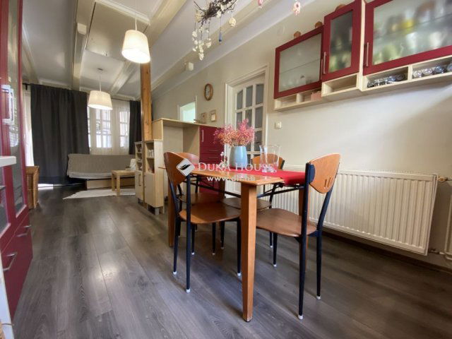 Eladó családi ház, Veszprémben 179 M Ft, 7 szobás