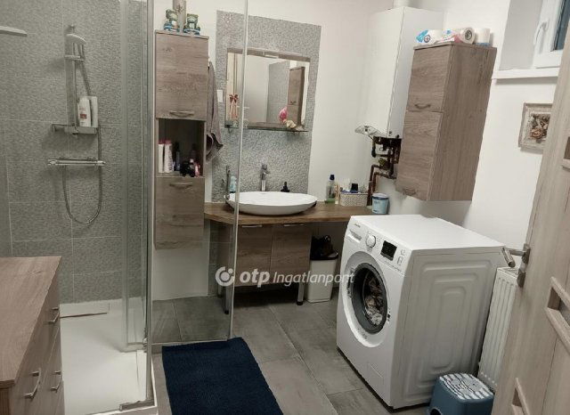 Eladó ikerház, Érden 91.9 M Ft, 2 szobás / költözzbe.hu