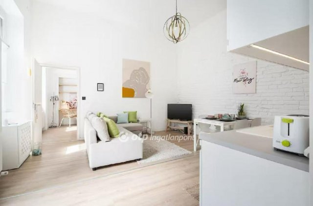 Eladó téglalakás, Budapesten, II. kerületben 85.8 M Ft