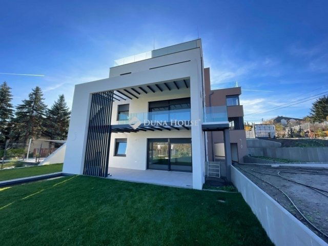 Eladó téglalakás, Budapesten, XI. kerületben 375.42 M Ft