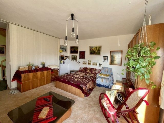 Eladó családi ház, Dorogon 79.9 M Ft, 5 szobás