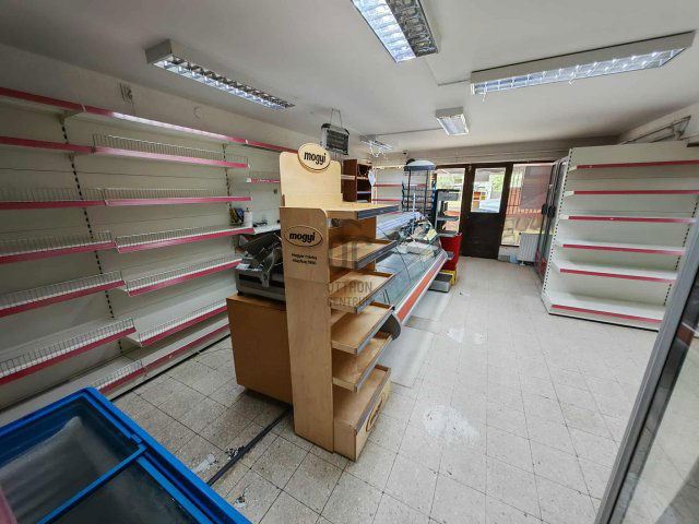 Kiadó üzlethelyiség, Devecseren 150 E Ft / hó