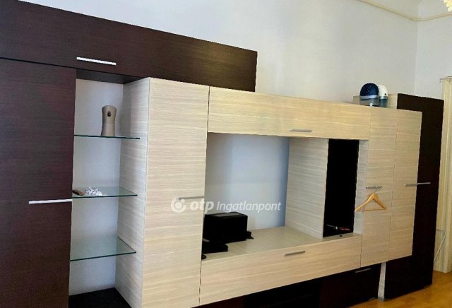 Eladó téglalakás, Budapesten, VIII. kerületben 56 M Ft, 1 szobás