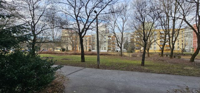 Eladó panellakás, Pécsett 45.99 M Ft, 3 szobás