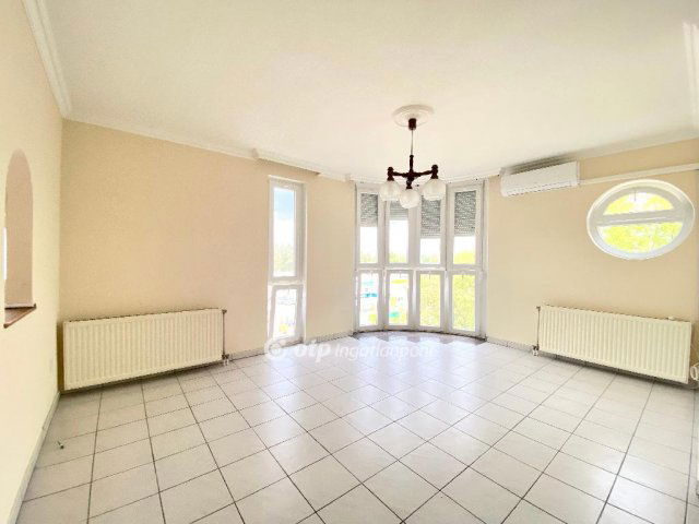 Kiadó téglalakás, albérlet, Kecskeméten 170 E Ft / hó