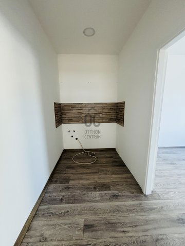 Eladó téglalakás, Tápiószelén 22.99 M Ft, 2 szobás