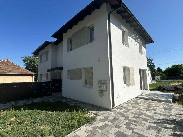 Eladó ikerház, Budapesten, XVII. kerületben, Helikopter úton