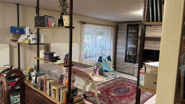 Eladó családi ház, Zircen 78 M Ft, 5 szobás