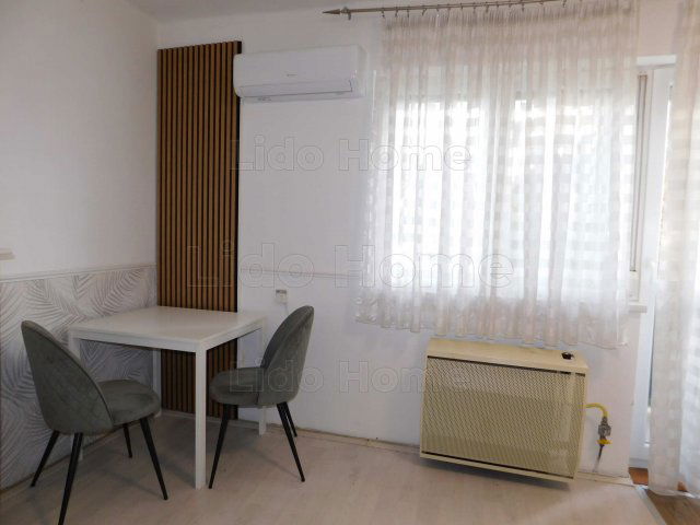 Eladó téglalakás, Keszthelyen 35 M Ft, 1 szobás