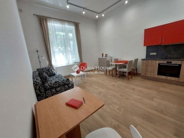 Eladó téglalakás, Budapesten, XI. kerületben 148.5 M Ft