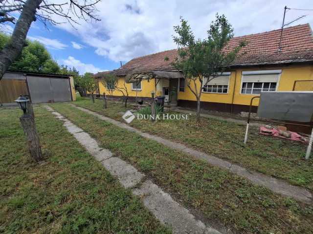 Eladó családi ház, Szankon 12.9 M Ft, 4 szobás
