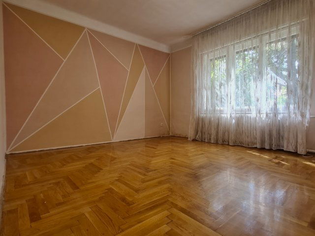 Eladó családi ház, Budapesten, XVIII. kerületben, Garam utcában