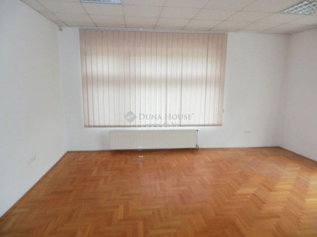 Eladó iroda, Budapesten, XI. kerületben 170.17 M Ft
