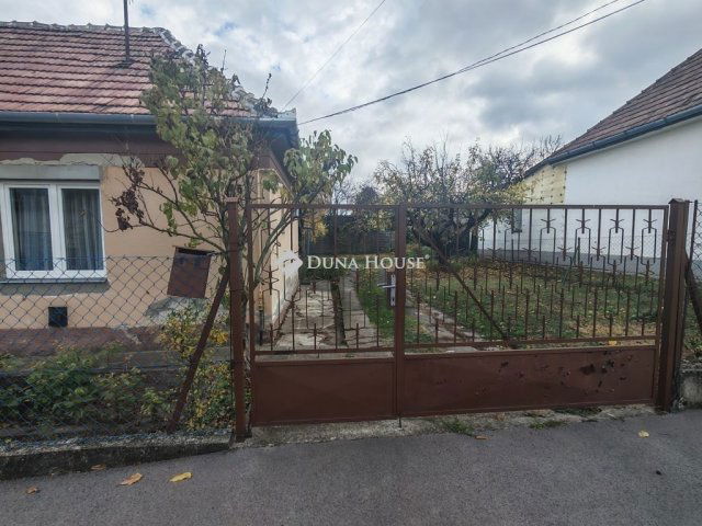 Eladó családi ház, Budapesten, XVI. kerületben 74.9 M Ft