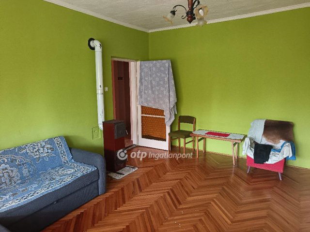 Eladó családi ház, Kabán 39 M Ft, 2 szobás