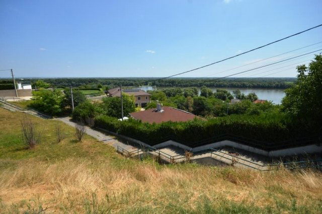 Eladó családi ház, Százhalombattán 124.9 M Ft, 3+3 szobás