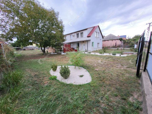 Eladó családi ház, Sülysápon 63.99 M Ft, 3 szobás