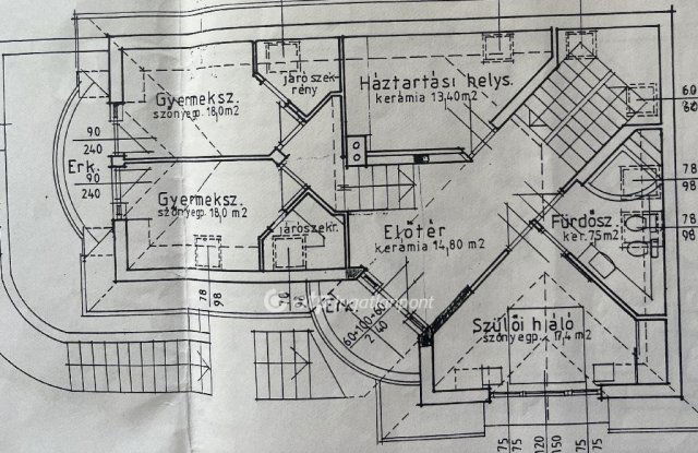 Eladó családi ház, Csömörön, Középhegy utcában 349.9 M Ft