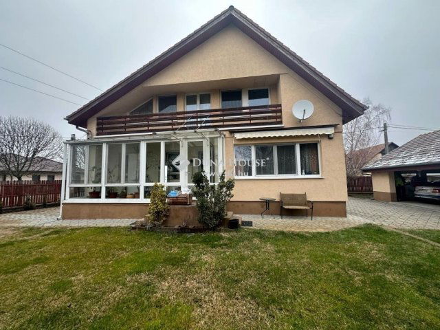 Eladó családi ház, Bugyin 82.9 M Ft, 4 szobás