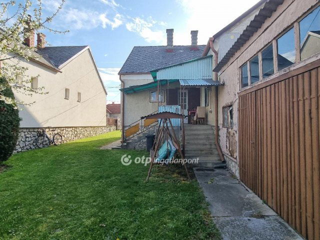 Eladó családi ház, Kenyerin 25.1 M Ft, 2+1 szobás
