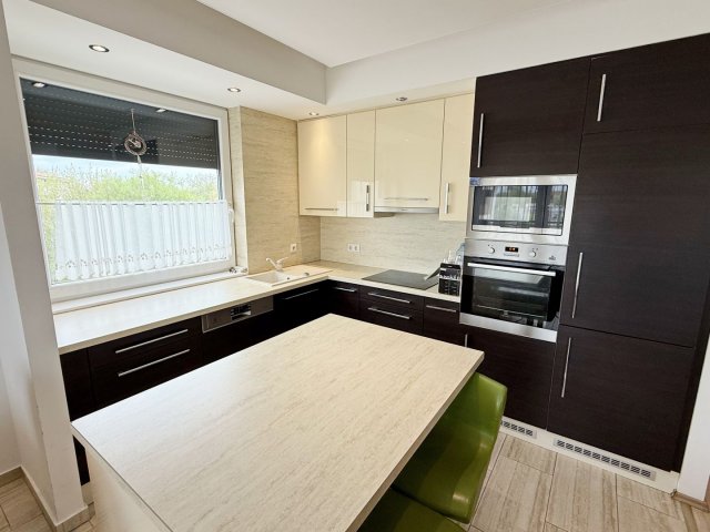 Kiadó téglalakás, albérlet, Debrecenben 320 E Ft / hó, 3 szobás