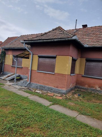 Eladó családi ház, Somoskőújfalun 4.3 M Ft, 2 szobás