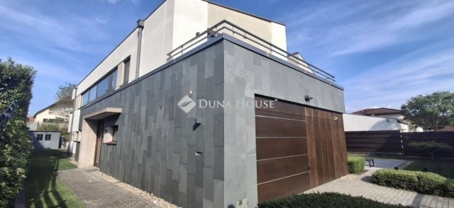 Eladó családi ház, Dunaharasztin 309 M Ft, 6 szobás