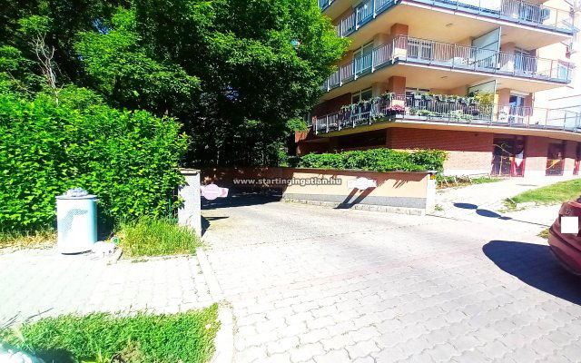 Eladó garázs, Budapesten, XI. kerületben 7.5 M Ft
