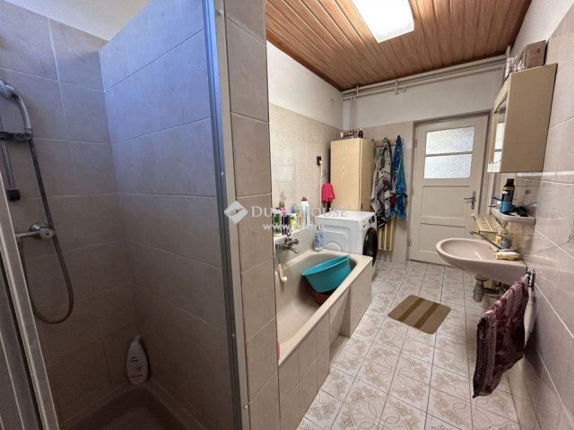 Eladó családi ház, Nagybaracskán 25.99 M Ft, 3 szobás
