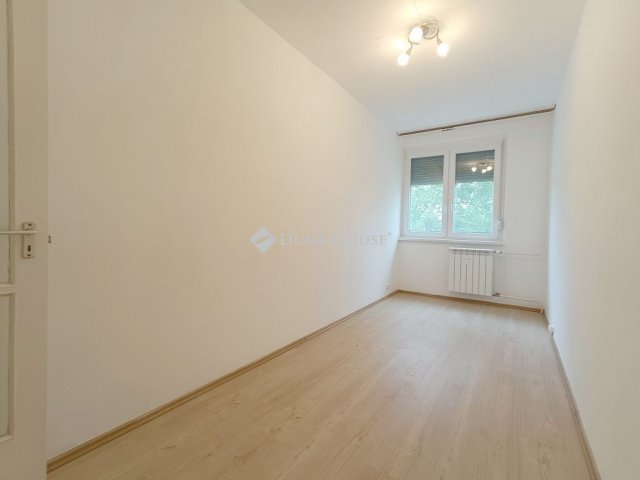 Kiadó panellakás, albérlet, Kecskeméten 159 E Ft / hó, 3 szobás
