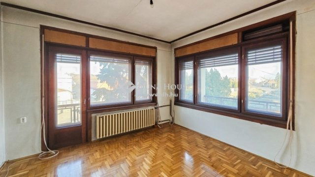 Eladó családi ház, Tápiószecsőn 59.9 M Ft, 5 szobás
