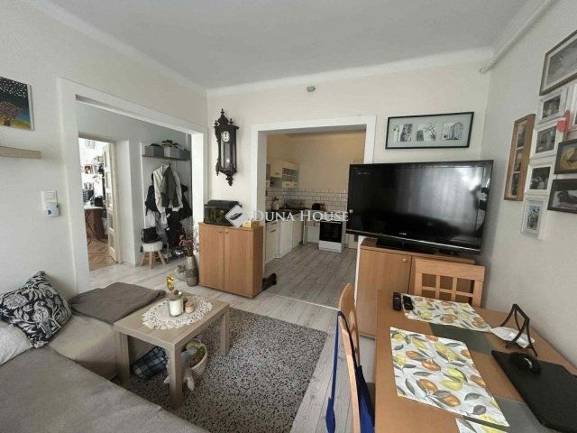 Eladó családi ház, Vecsésen 119 M Ft, 3 szobás