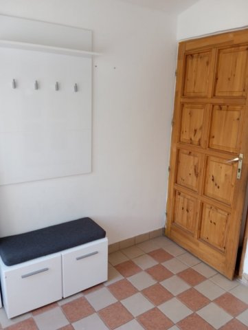 Kiadó téglalakás, albérlet, Pécsett 250 E Ft / hó, 3+1 szobás