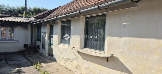 Eladó családi ház, Szegeden 14.9 M Ft, 3+1 szobás