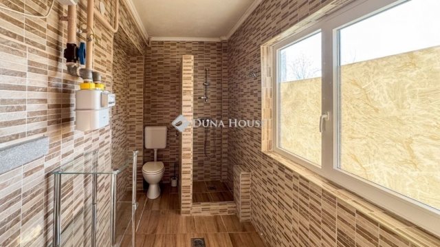 Eladó családi ház, Bogácson 64.95 M Ft, 7 szobás